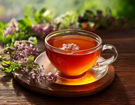 Red Clover Tea Benefits for Perimenopause Relief