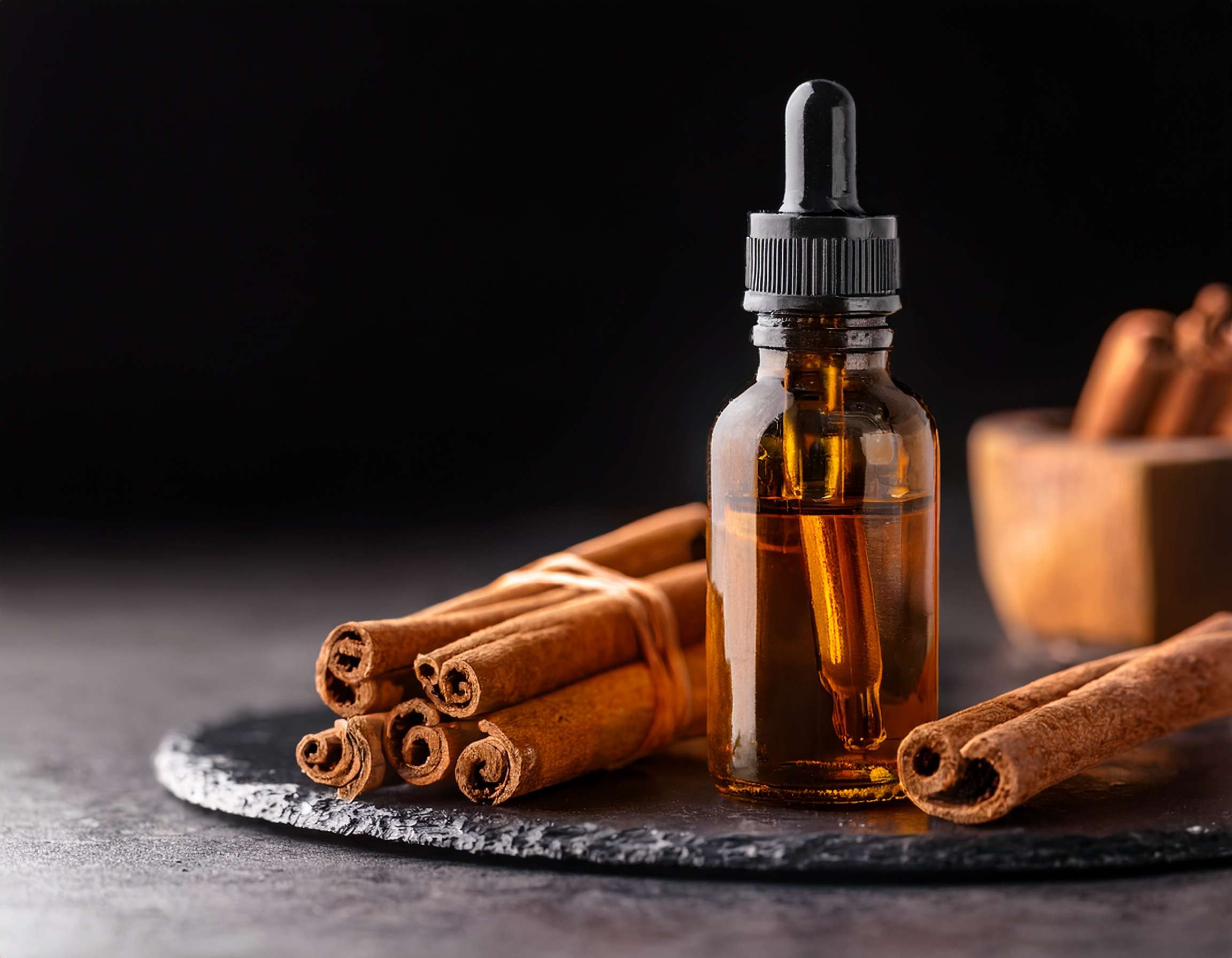 Cinnamon Leaf Essential Oil vs Bark: Scent and Safety